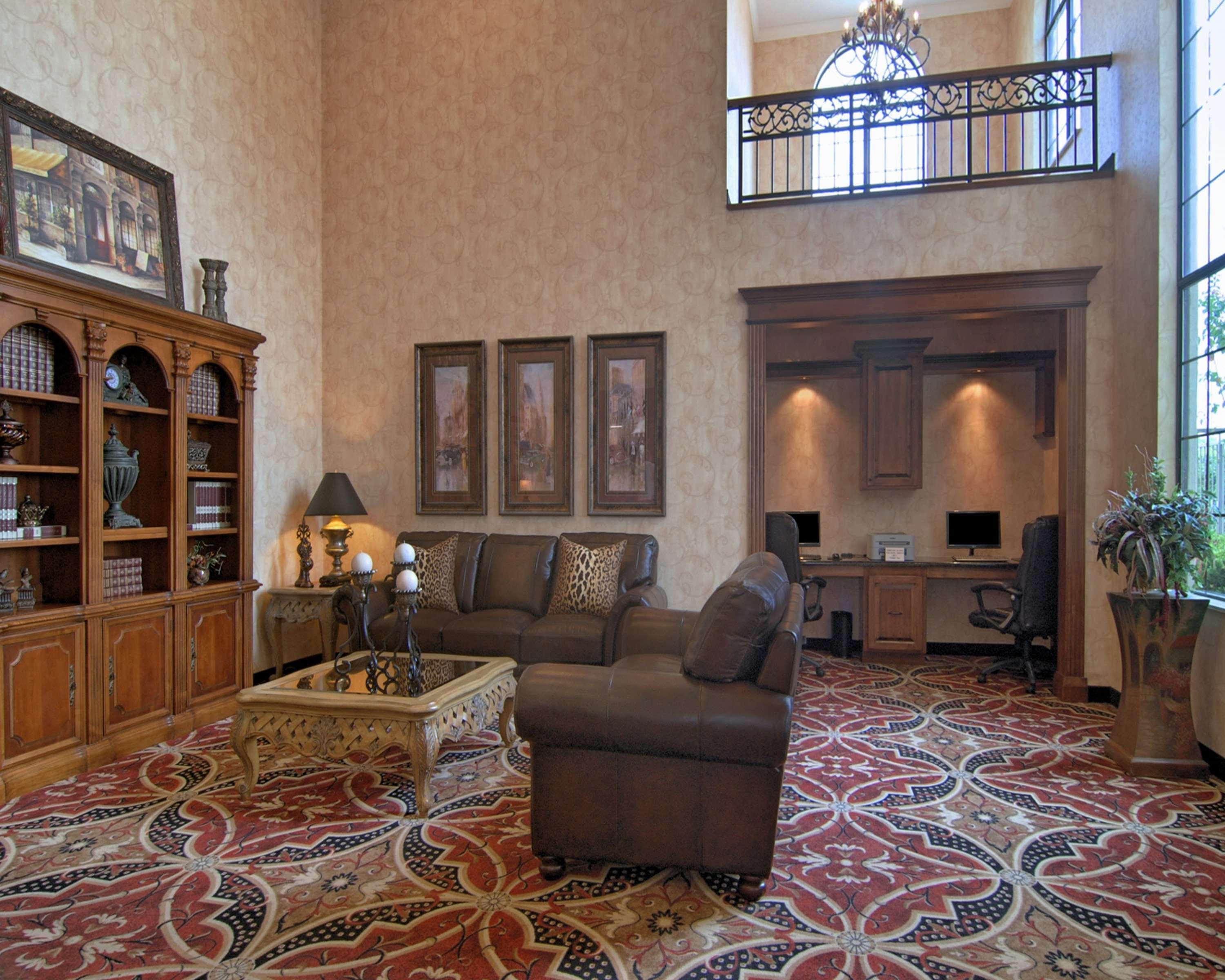 Western Southpark Inn&suites