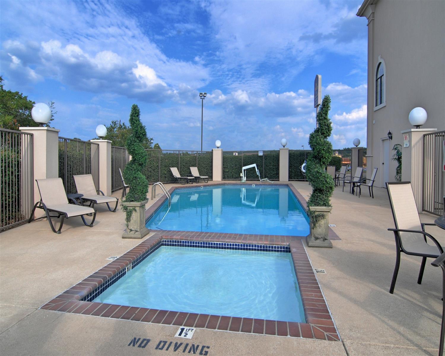 Western Southpark Inn&suites Hotel 3*